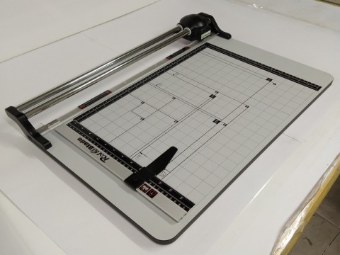 แท่นตัดกระดาษ ROTARY18.3